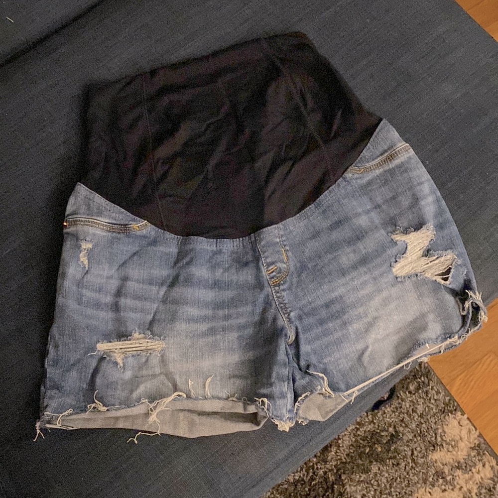 Brand new Isabel Maternity shorts